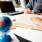 Guida completa alla traduzione asseverata per documenti in lingue scandinave